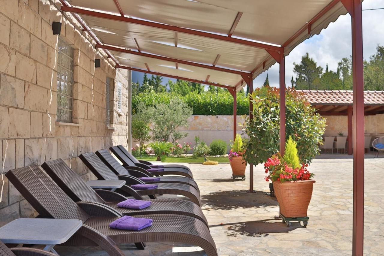 Villa Grand Pinea Чилипи Экстерьер фото